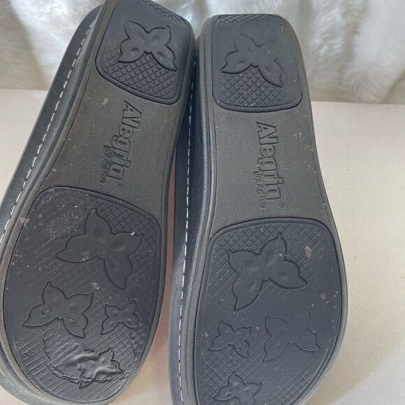 Alegria DEB  patent leather multi color floral prints slip on clogs size Euro 37 - Picture 10 of 15